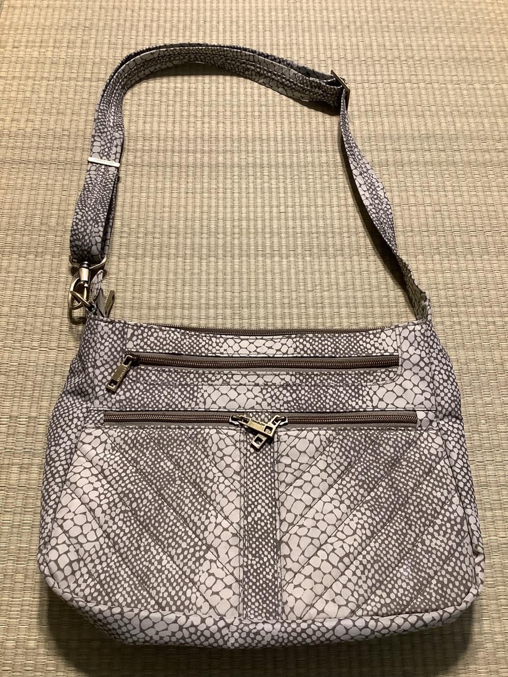 Travelon RFID Anti Theft Crossbody Travel Shoulder Handbag Snakeskin Print